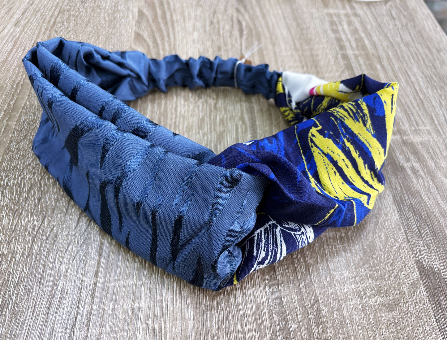 Headband en Viscose à Motifs - L'Élégance Bohème