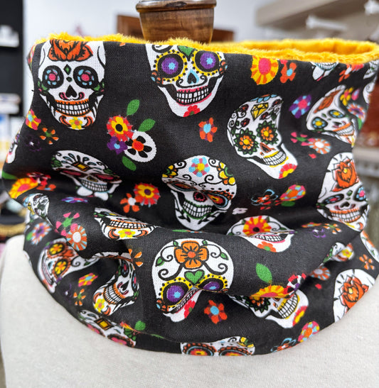 Tour de Cou Enfant Calaveras Fait Main - Doux, Confortable et Pratique pour l’Hiver