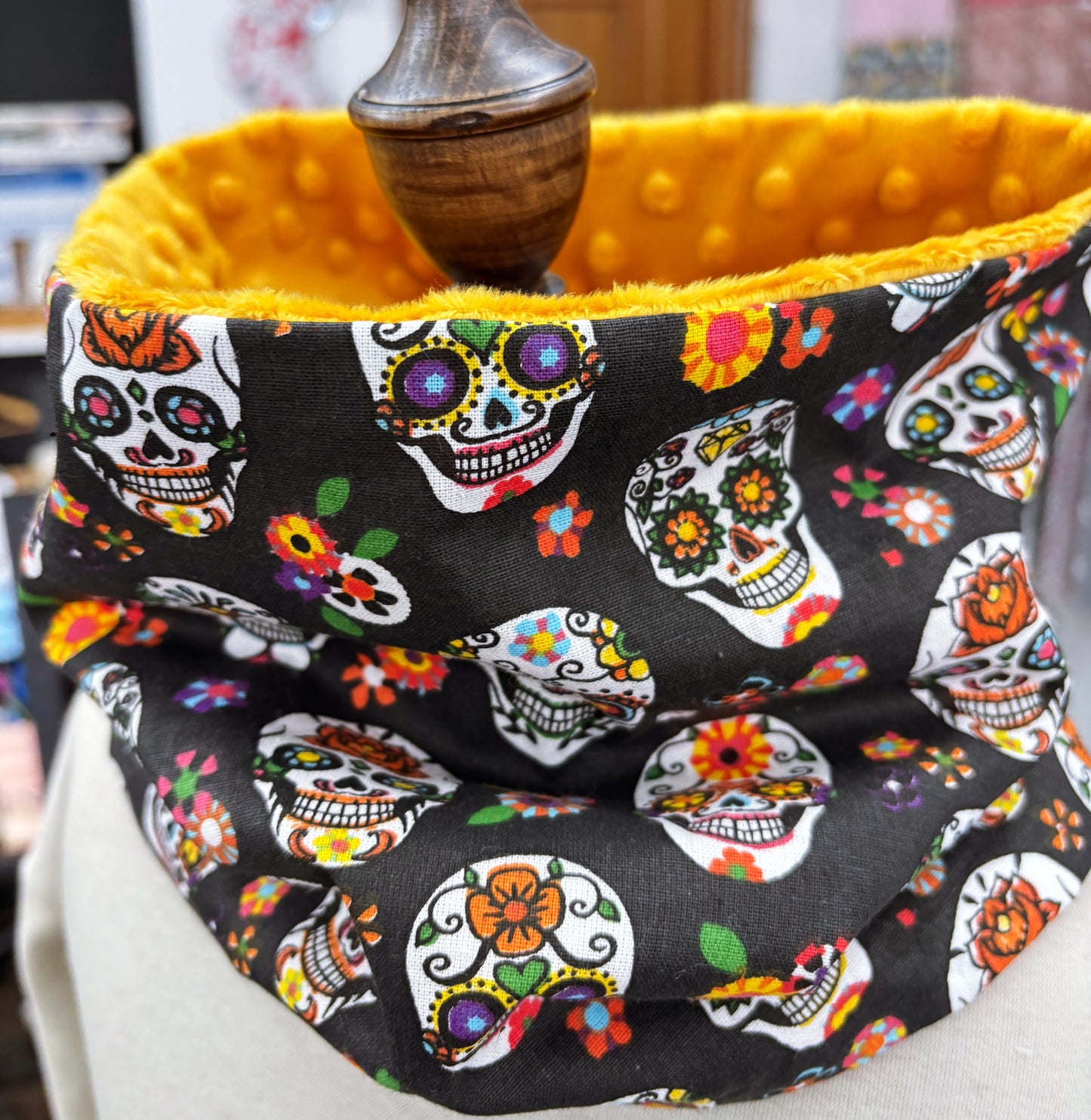 Tour de Cou Enfant Calaveras Fait Main - Doux, Confortable et Pratique pour l’Hiver